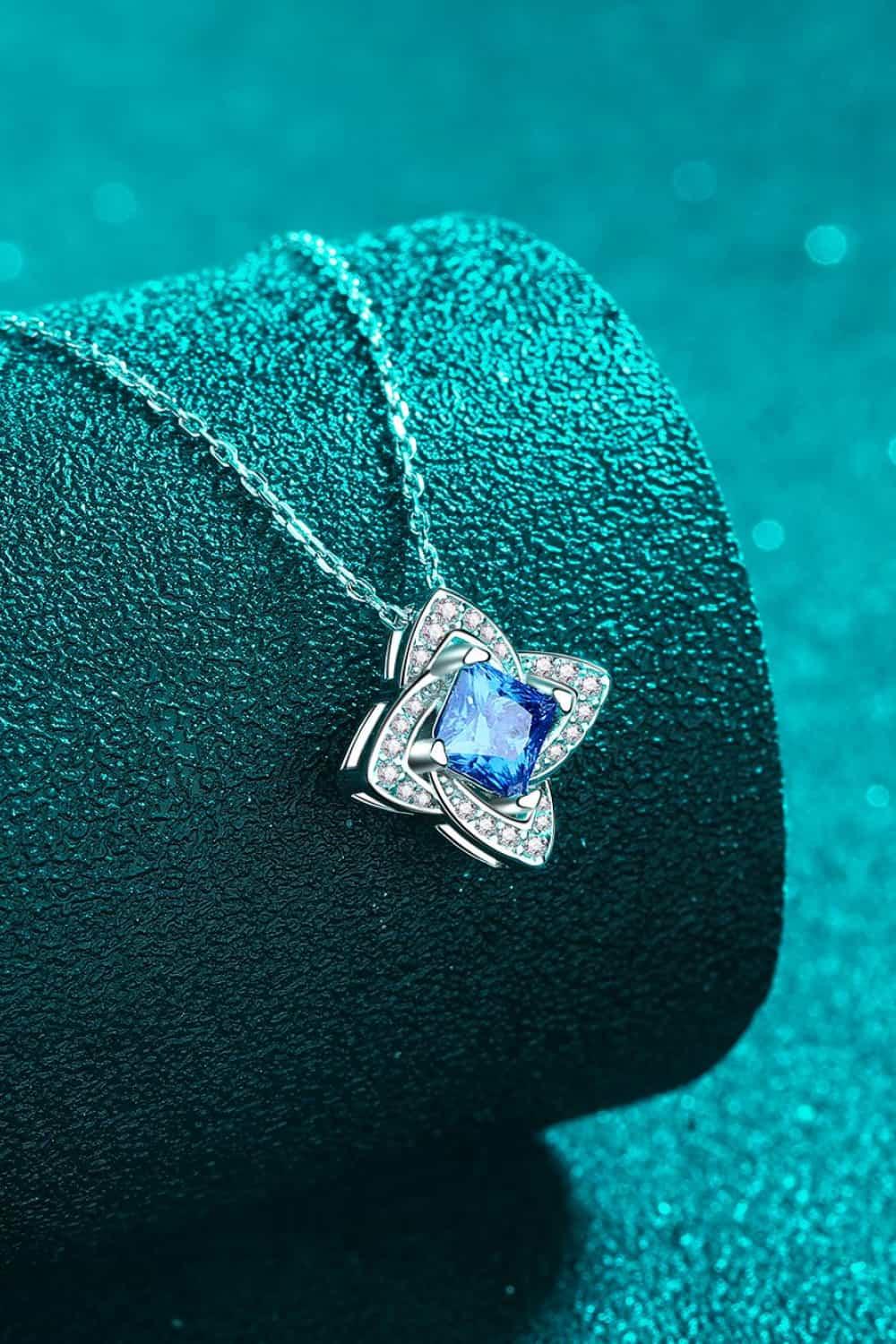 1 Carat Moissanite Floral Pendant Necklace Carauana Store