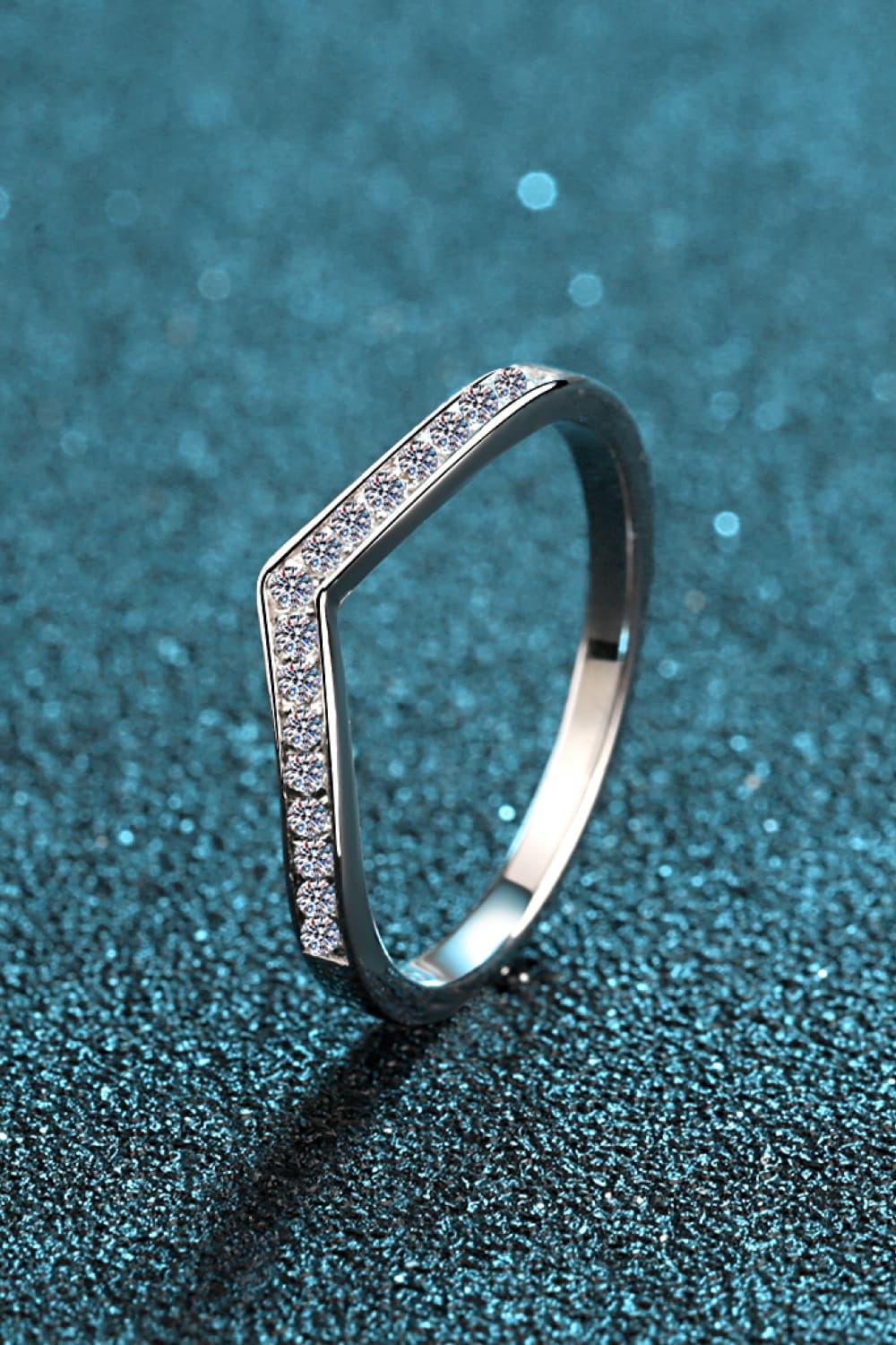 Minimalist Moissanite Rhodium-Plated Ring Carauana Store